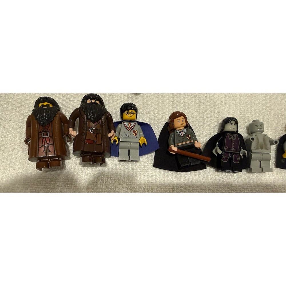 LEGO Harry Potter Minifigure Lot w/ Accessories 12 Figures Hagrid Harry - Picture 4 of 6